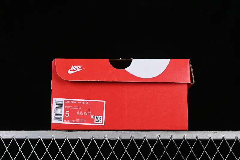 All Categories Nk SB Dunk Series Nk SB Dunk Low Low-top sneakers Nk Dunk Low Leather letters High street deconstruction Black and gray SB strap low-top casual sneakers DV0831-101